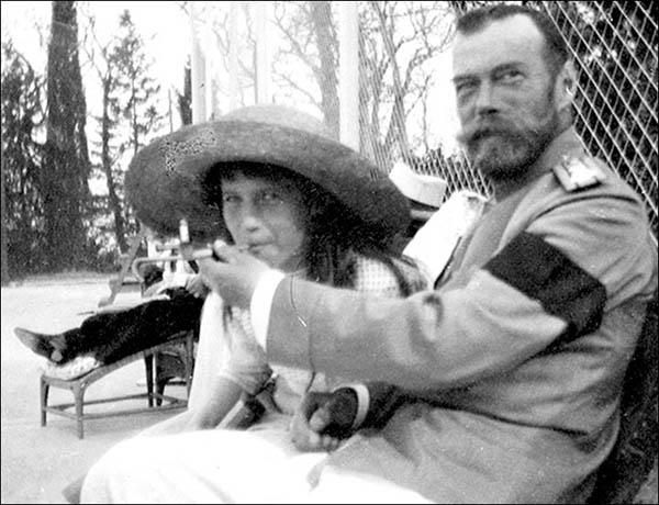 02 Tsar Nicholas II allows his daughter, the Grand Duchess Anastasia, to smoke.