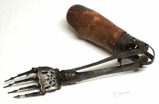 L0037037 Steel hand and forearm and leather upper arm